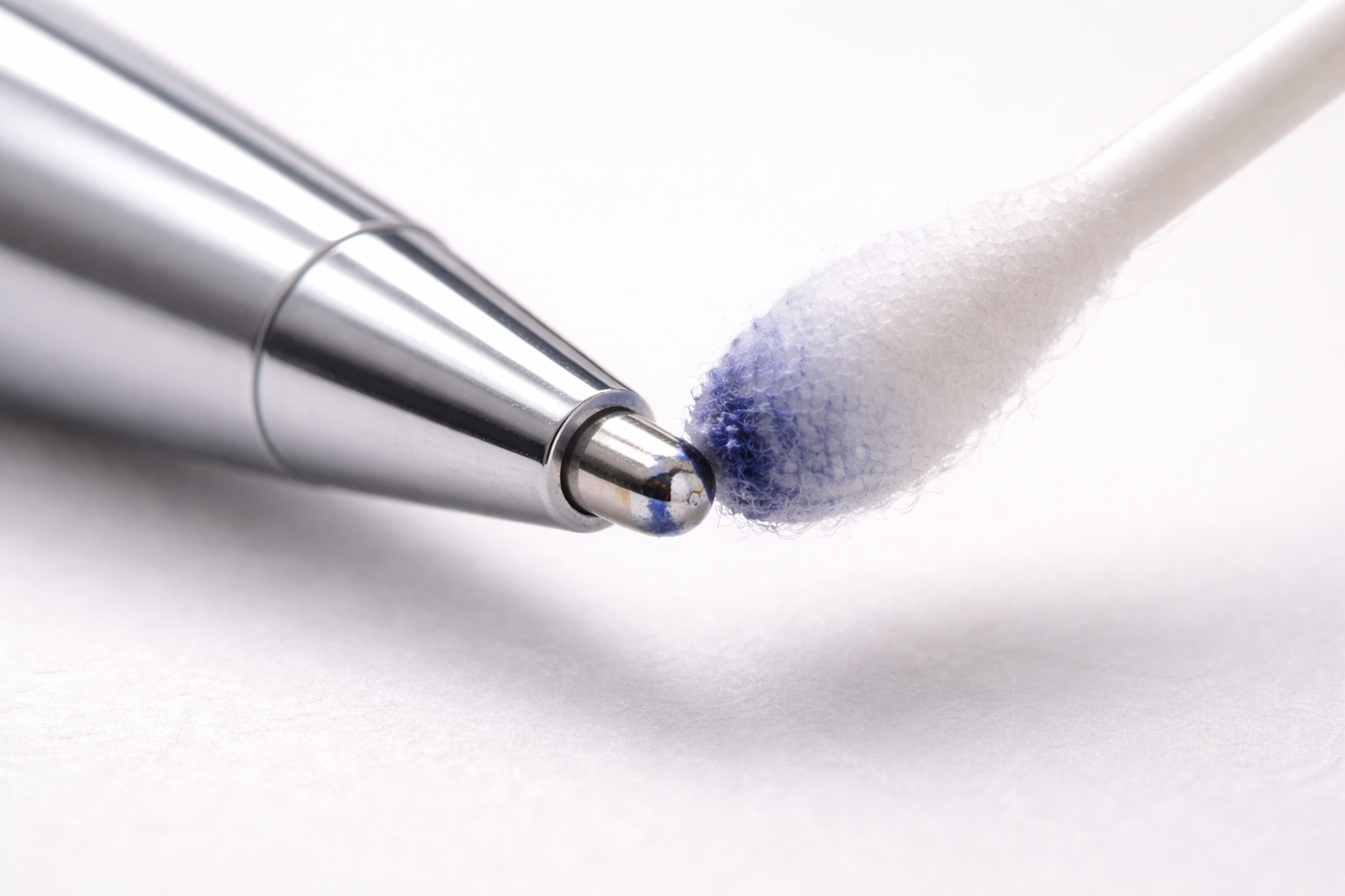 Ball pen cleaning